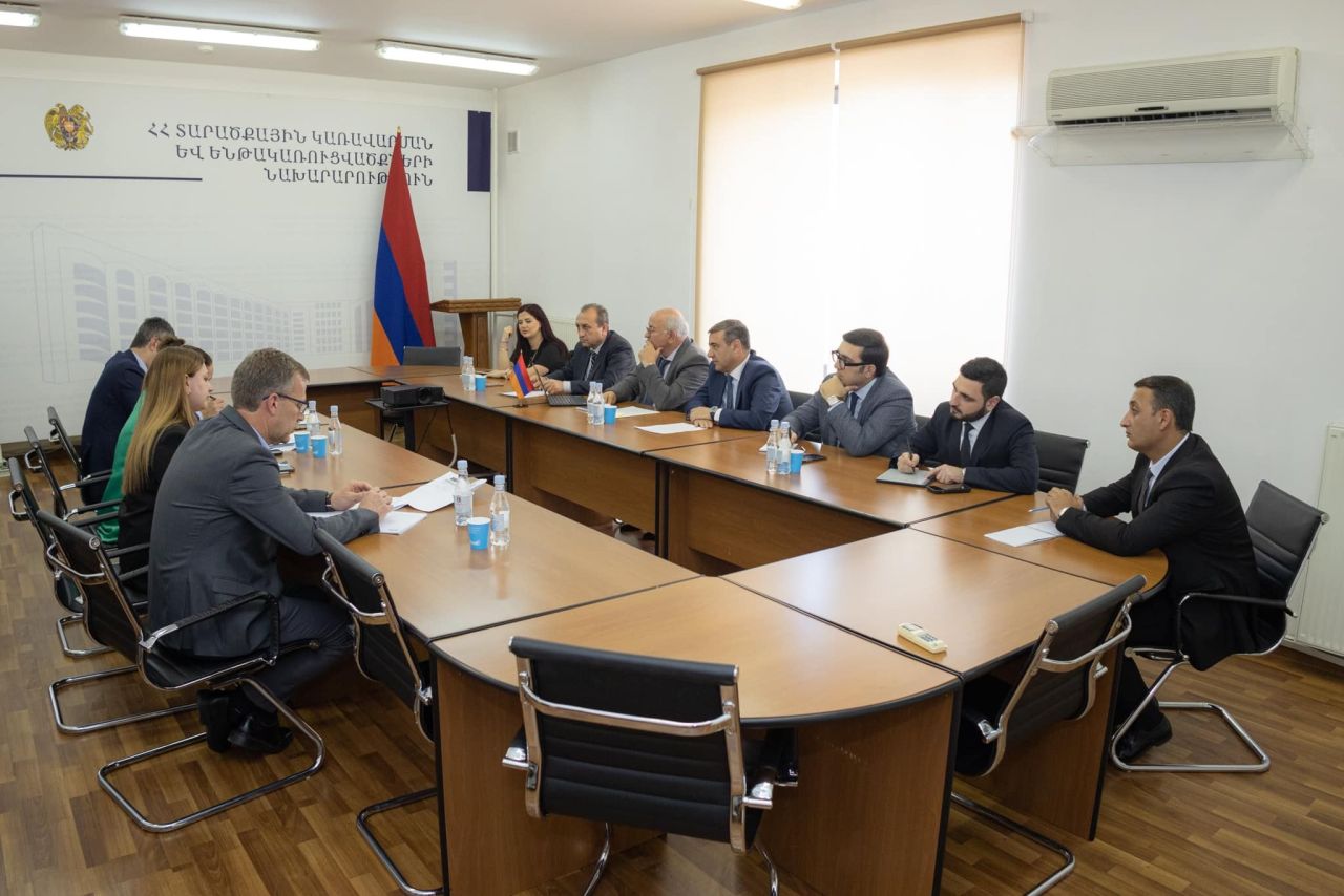 ՏԿԵ նախարարությունում քննարկվել են էներգետիկ ոլորտի ծրագրերը, ՀԱԷԿ-ի հետագա շահագործման հարցը