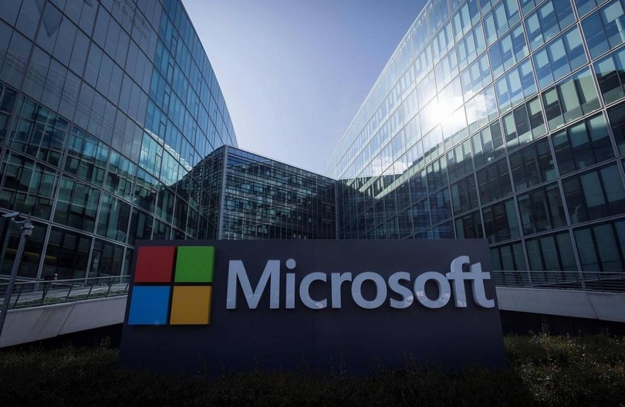 WSJ. Microsoft-ը Չինաստանում հարյուրավոր աշխատակիցների խնդրում է տեղափոխվել ԱՄՆ