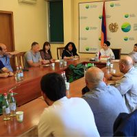 Մեկանգամյա օգտագործման պլաստիկ արտադրանքի գործածության ծավալների կրճատմանն ուղղված հանրային քննարկում է անցկացվել
