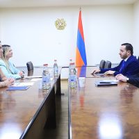 Մխիթար Հայրապետյանն ընդունել է «Ֆիլիպ Մորրիս Ինտերնեշնլ» ընկերության հայաստանյան գրասենյակի գլխավոր տնօրենին