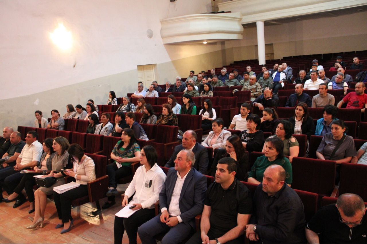 Արթիկում ներկայացվել է Արցախից բռնի տեղահանված ընտանիքների բնակապահովման պետական աջակցության ծրագիրը