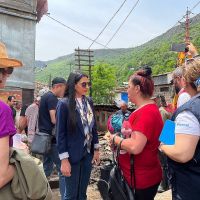 Պաշտպան Անահիտ Մանասյանը հանդիպումներ է ունենում Լոռու մարզի աղետի գոտու բնակիչների հետ