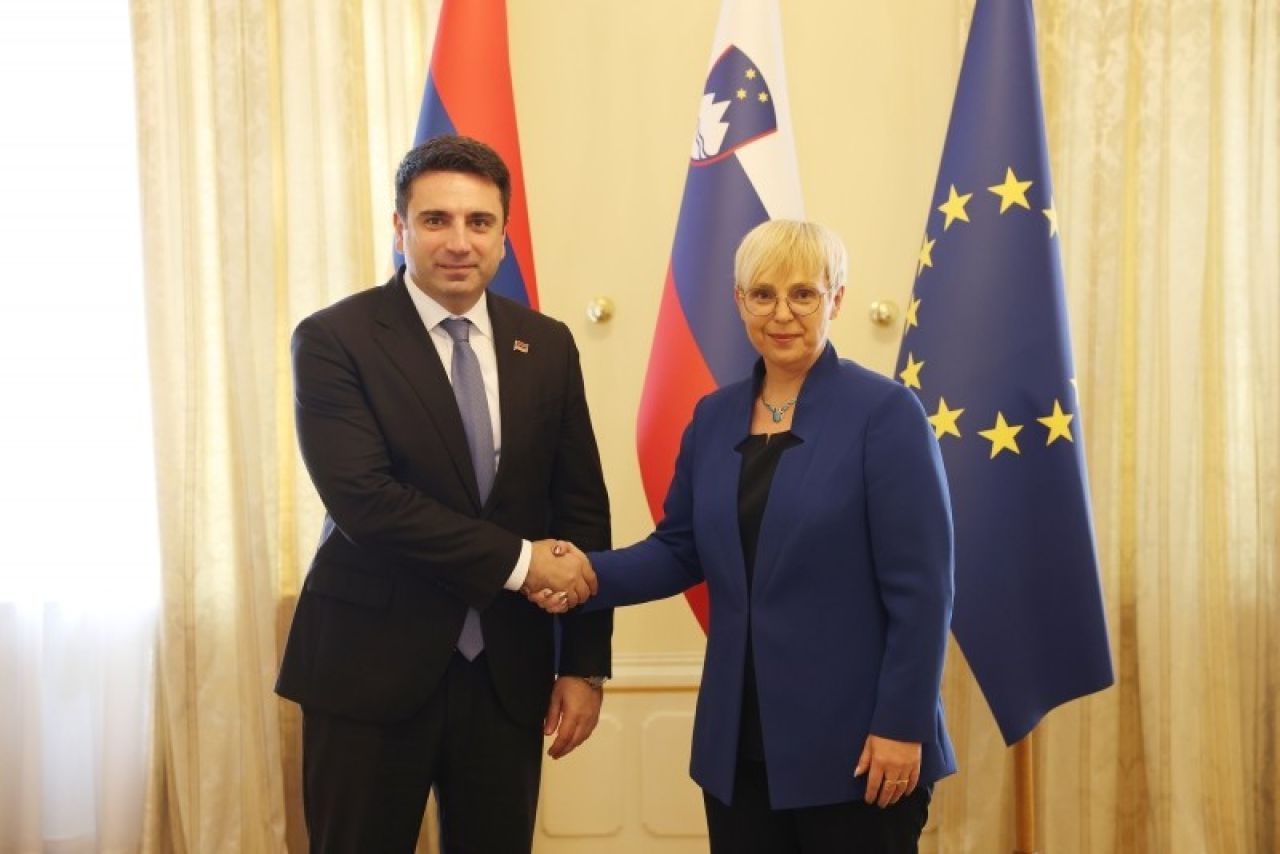 Ալեն Սիմոնյանը հանդիպել է Սլովենիայի Հանրապետության նախագահ Նատաշա Պիրց-Մուսարի հետ