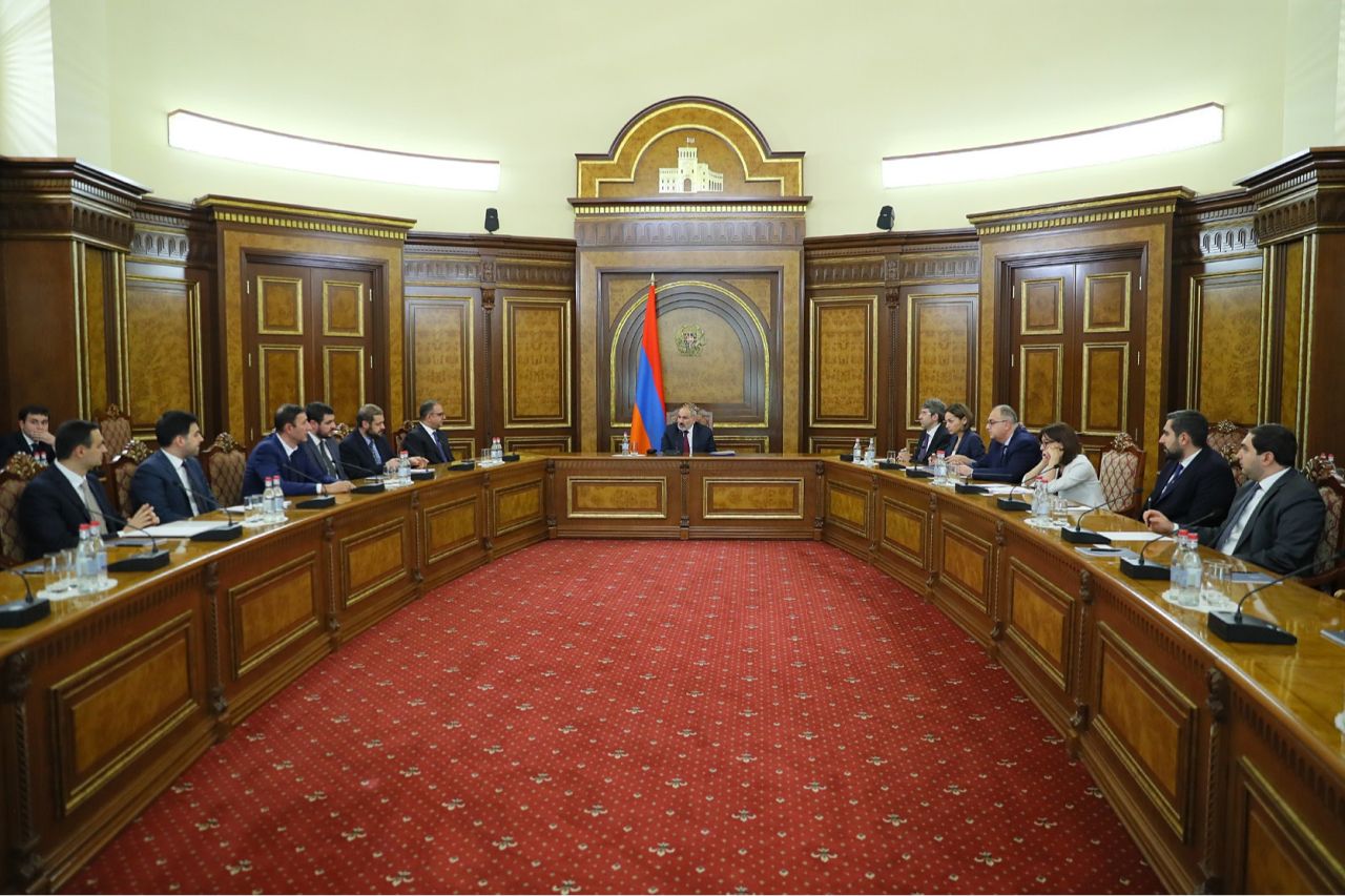 Վարչապետի գլխավորությամբ քննարկվել են հարկային ոլորտի բարելավմանն ուղղված հարցեր