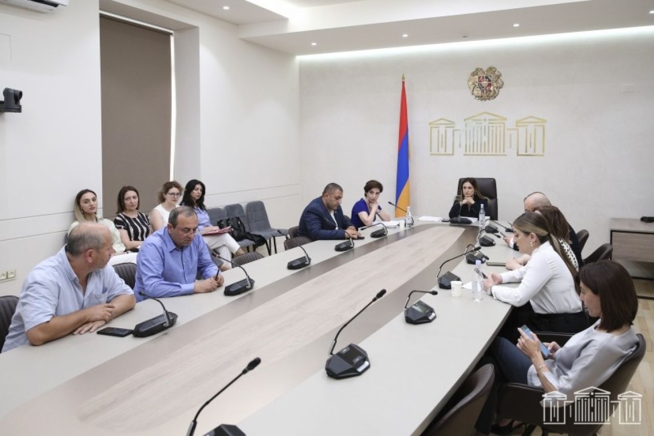 ԼՂ-ից բռնի տեղահանված մեր հայրենակիցների առկա մի քանի խնդիրներ կստանան համապատասխան լուծումներ