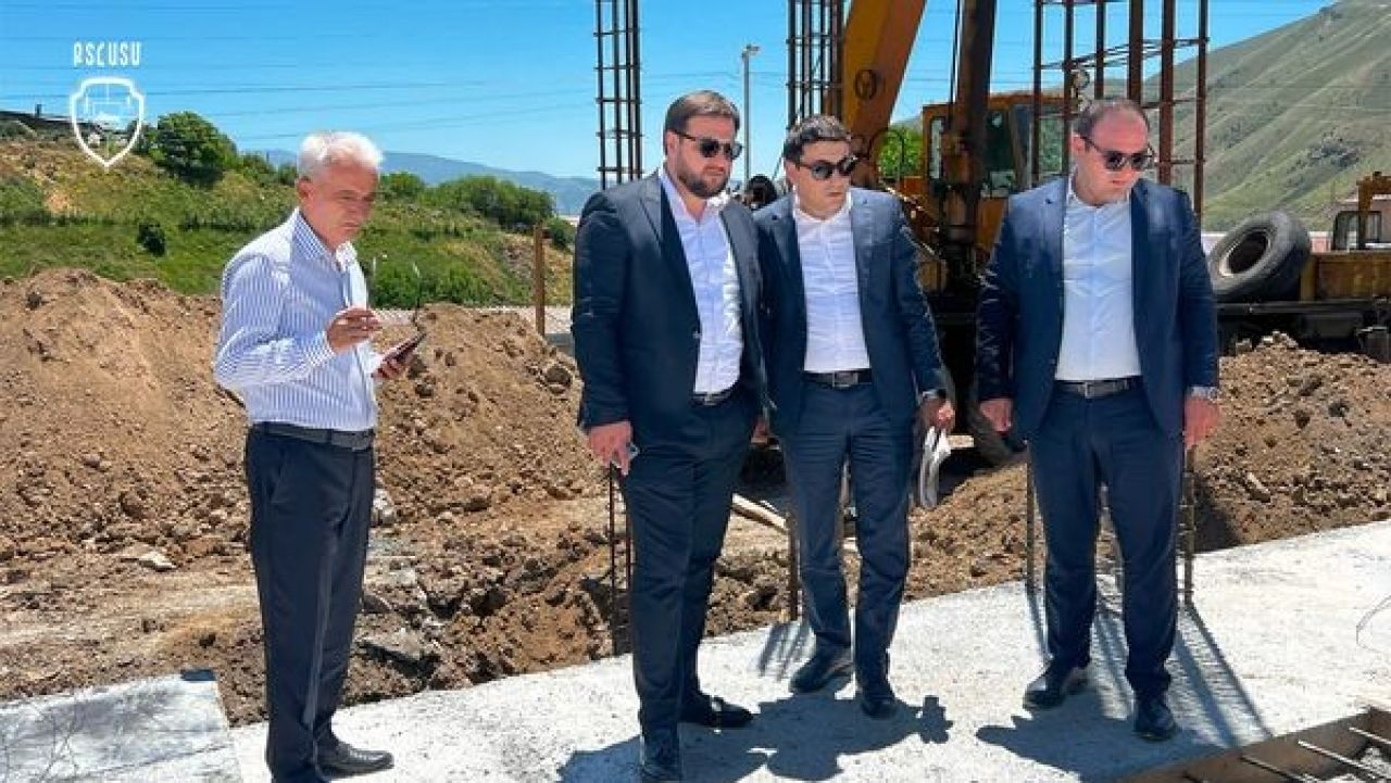 ՀՀ ՔՏՀԱ տեսչական մարմնի ղեկավար կազմը Վայոց ձորի մարզում ծանոթացել է դպրոցների ու մանկապարտեզի շենքերի կառուցման ընթացիկ աշխատանքներին