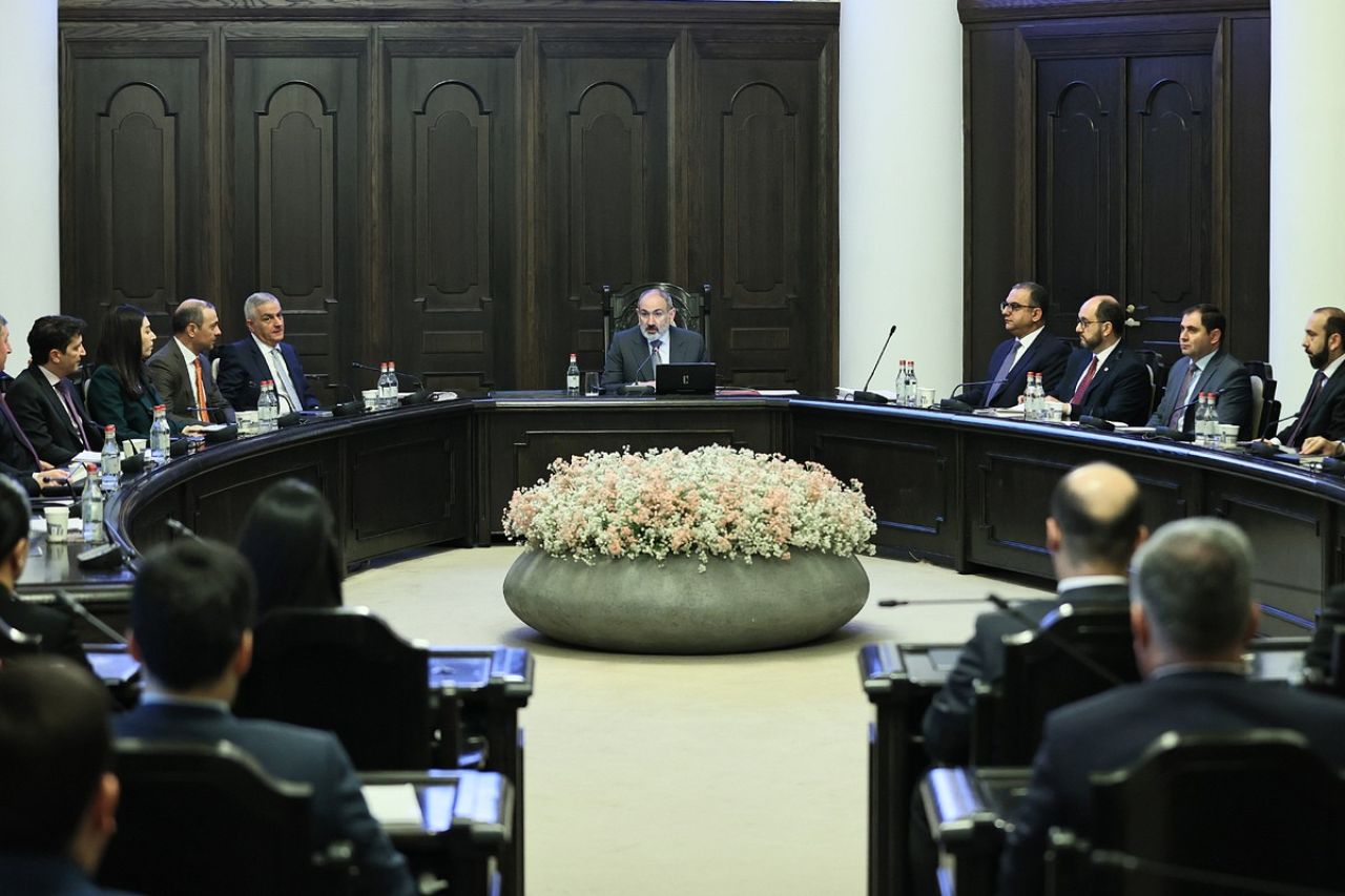 Գործադիրը շարունակում է ապահովել ՀՀ ճանապարհների վիճակի բարելավման ուղղված աշխատանքների իրականացումը. հատկացվել է 2.83 մլրդ դրամ