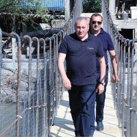 Քարկուփ բնակավայր տանող հետիոտնային ճոճվող կամուրջը շահագործվել է