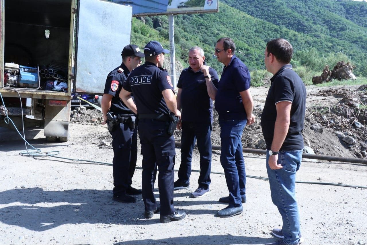 Ախթալայի հատվածում երկաթգիծը թեև ոչ ողջ հզորությամբ, բայց շահագործվում է