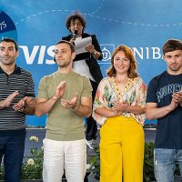 Юнибанк подарил двум клиентам поездку в Париж на Олимпийские игры