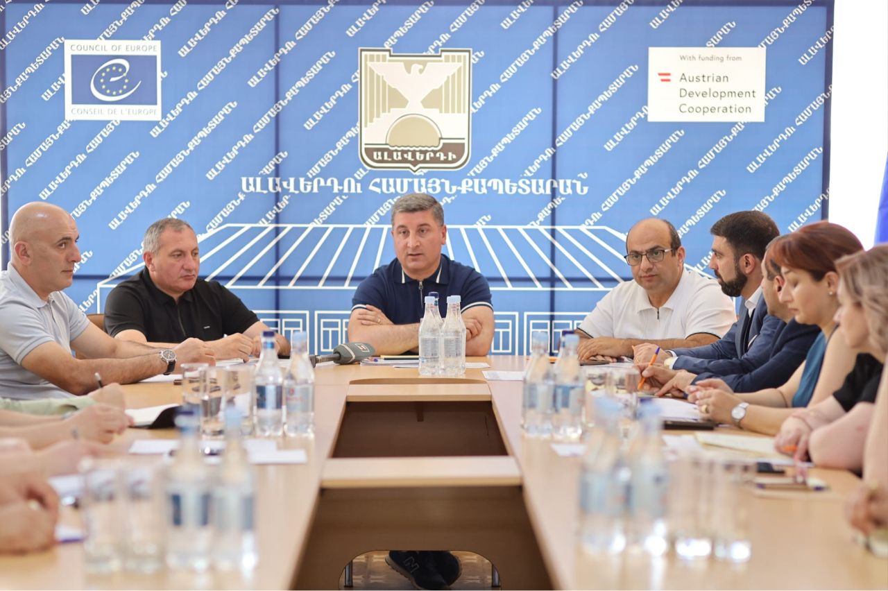 Աղետի գոտում հաջողվել է կանխել հնարավոր համաճարակների բռնկումը. կայացել է օպերատիվ շտաբի հերթական նիստը