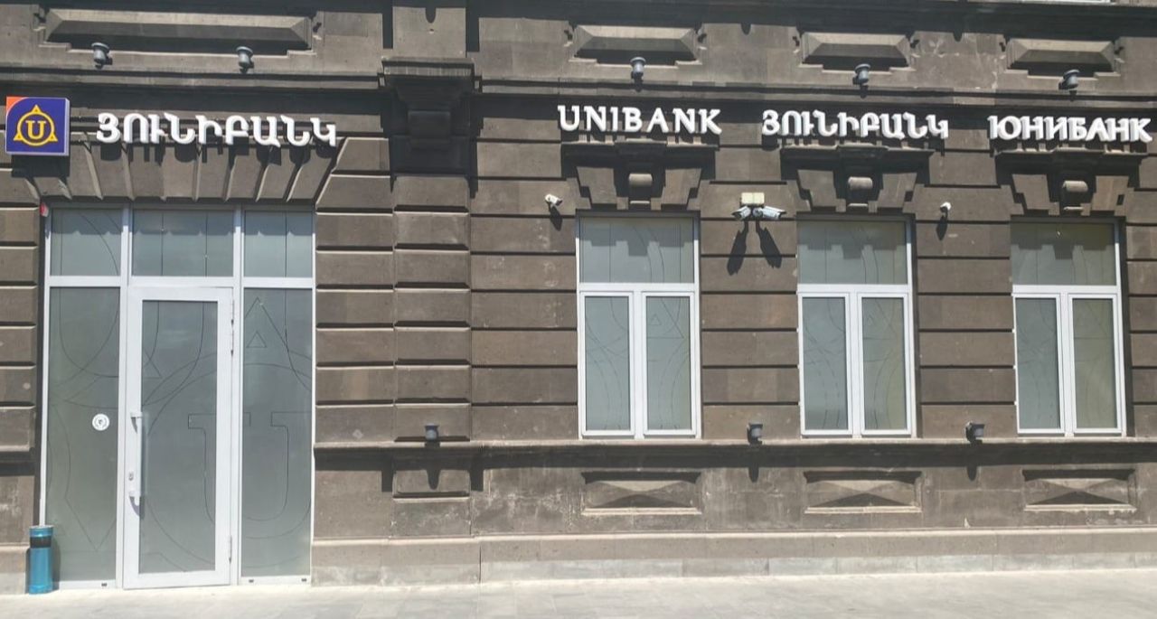 Moody's Ratings affirms ratings of Unibank with positive outlook on the long-term deposit ratings