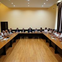 Հանդիպում կառուցապատման ոլորտում գործունեություն իրականացնող տնտեսվարողների հետ
