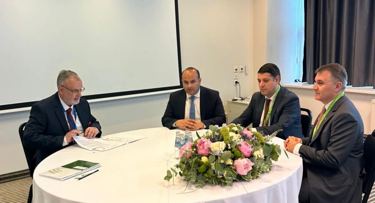 Նարեկ Մկրտչյանը հանդիպում է ունեցել Եվրոպայի խորհրդի Տեղական և տարածքային իշխանությունների կոնգրեսի նախագահ Մարկ Քոլսի հետ