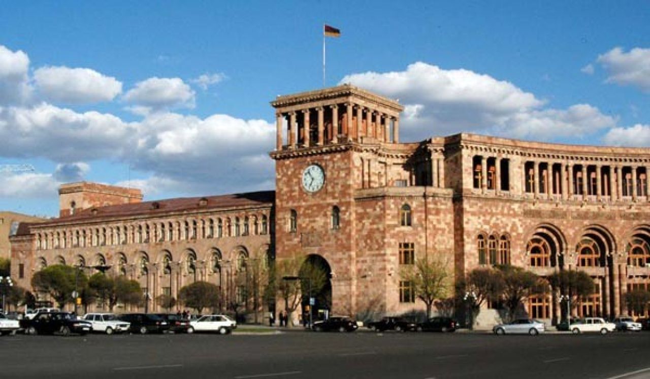Օրենքով սահմանված լիազորություններն առավել արդյունավետ իրականացնելու նպատակով խրախուսում կտրվի հարկադիր կատարողին