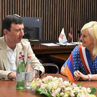 Տավրոս Սափեյանը շնորհավորական ուղերձ է հղել Ֆրանսիայի Հանրապետության Բուրգ-լե-Վալանս քույր քաղաքի քաղաքապետ Մարլեն Մուղիեին