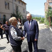 Հիմնանորագվում է Վանաձորի Երևանյան խճուղի 123 բազմաբնակարան շենքի բակը