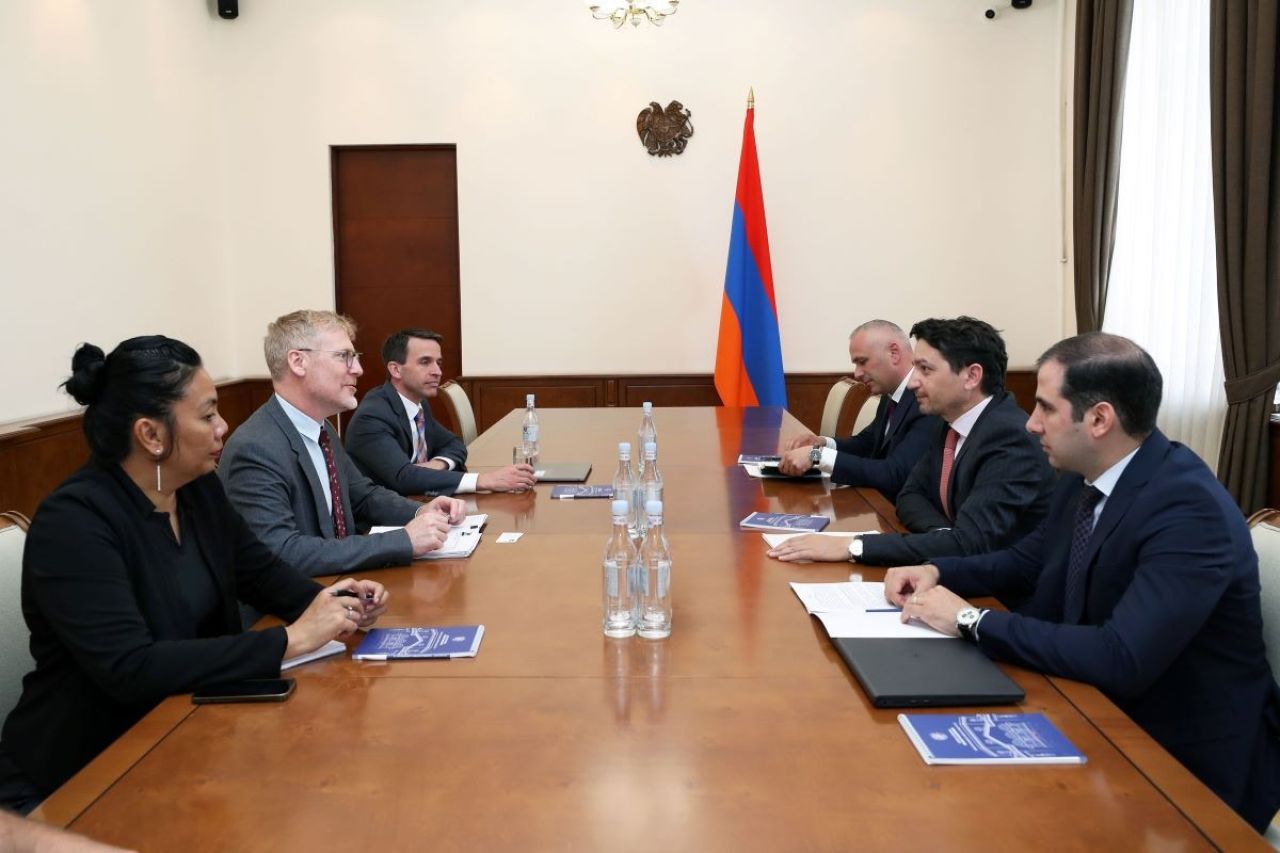 ՀՀ ֆինանսների նախարար Վահե Հովհաննիսյանն ընդունել է ԱԶԲ գործադիր տնօրենի տեղակալին