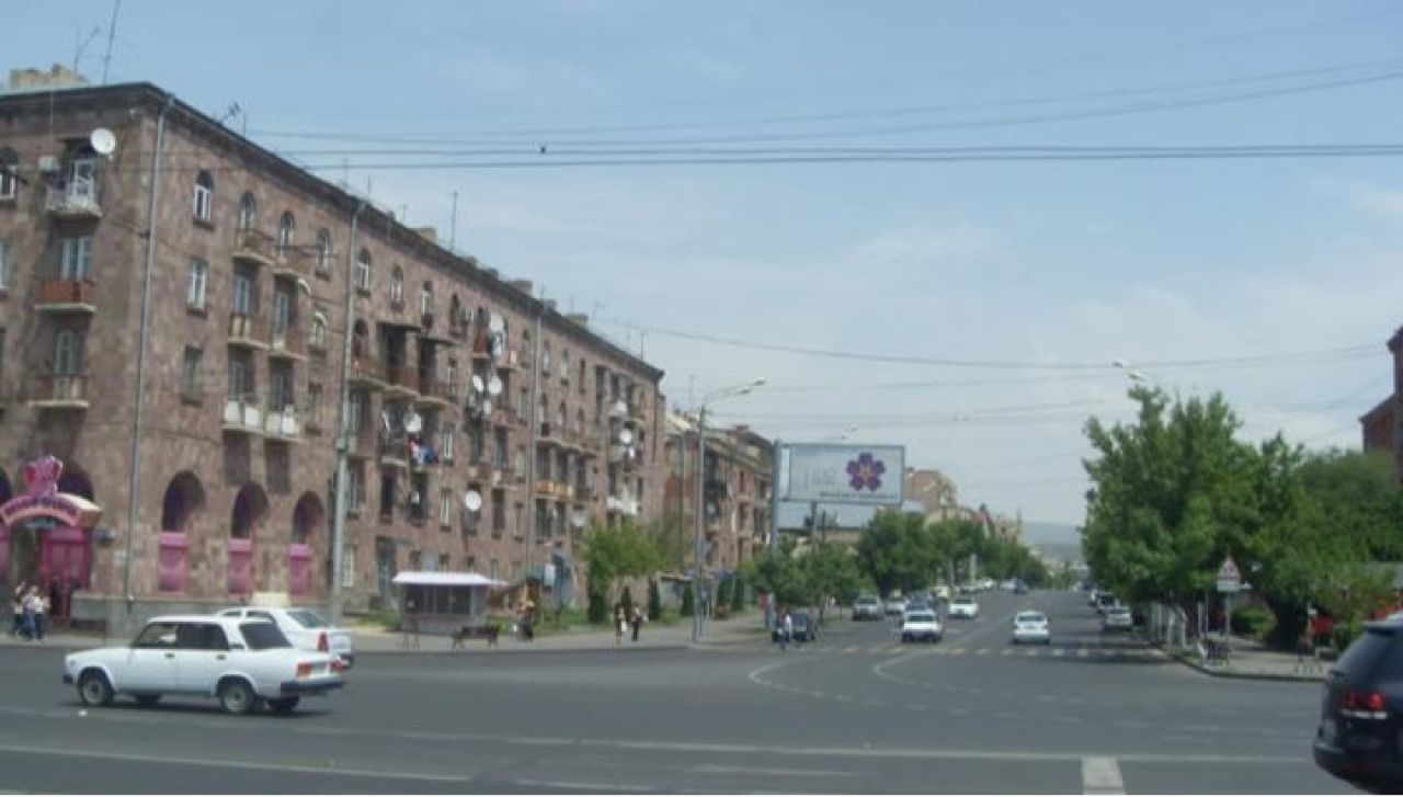 Երևանի քաղաքապետարան. Ճանապարհի նորոգման համար հուլիսի 23-ից օգոստոսի 23-ը Սասունցի Դավթի փողոցը փուլ առ փուլ միակողմանի կփակվի