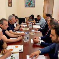 Աշխատանքային փակ քննարկում՝ ՀՀ ԱԺ պաշտպանության և անվտանգության հարցերի մշտական հանձնաժողովում