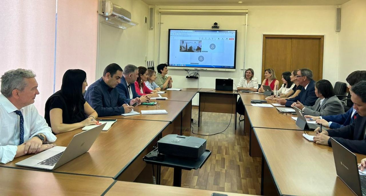 «Ճանապարհային դեպարտամենտ» հիմնադրամում տեղի է ունեցել հանդիպում ԱԶԲ փաստահավաք առաքելության անդամների հետ