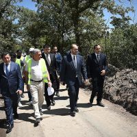 Արայիկ Հարությունյանն այցելել է Երևանի բուսաբանական այգի՝ ծանոթացել «Կյանքի պուրակ»-ի կառուցման աշխատանքների ընթացքին