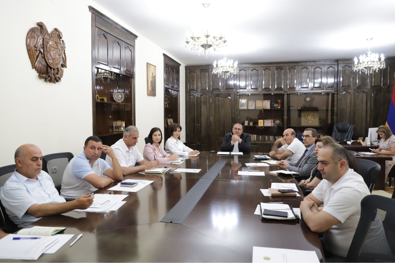 Շիրակի մարզպետարանում քննարկվել է մարզի սուբվենցիոն ծրագրերի իրականացման և 2025 թ-ի ծրագրային հայտերի ընթացքը