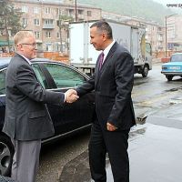 Սյունիքի մարզպետ Ռոբերտ Ղուկասյանն այսօր ընդունել է ՀՀ-ում Կանադայի արտակարգ և լիազոր դեսպան Էնդրյու Թըրներին