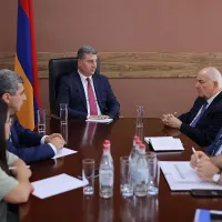 Գնել Սանոսյանը խորհրդակցություն է անցկացրել ՀՀ քաղաքացիական ավիացիայի կոմիտեում