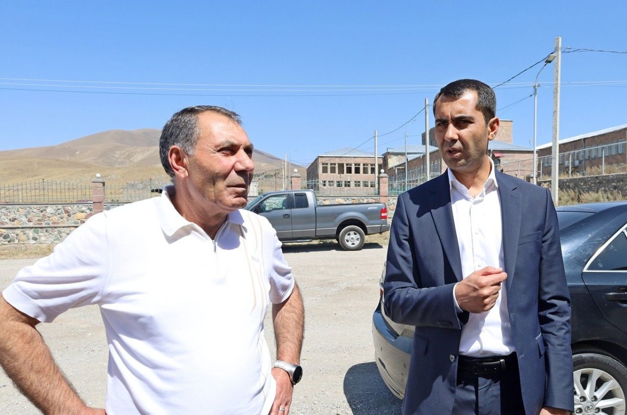 Կարեն Սարգսյանը Ահարոն Խաչատրյանի ուղեկցությամբ այցելել է Սոթք բնակավայր