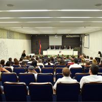ՊԵԿ նախագահը հանդիպել է տնտեսվարողների հետ․ քննարկվել են հսկիչ նշանների ներդրման հետ կապված հարցեր