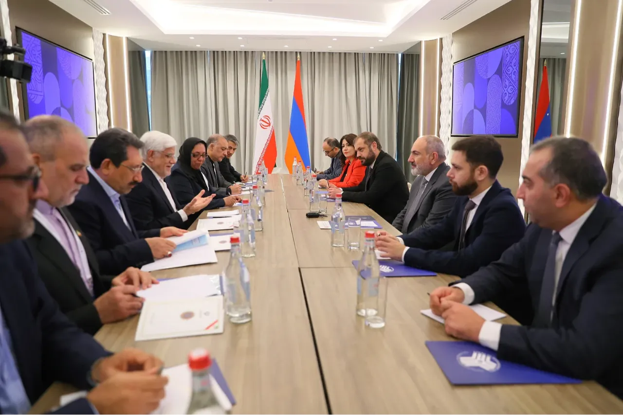 Նիկոլ Փաշինյանն ընդունել է Արեֆին