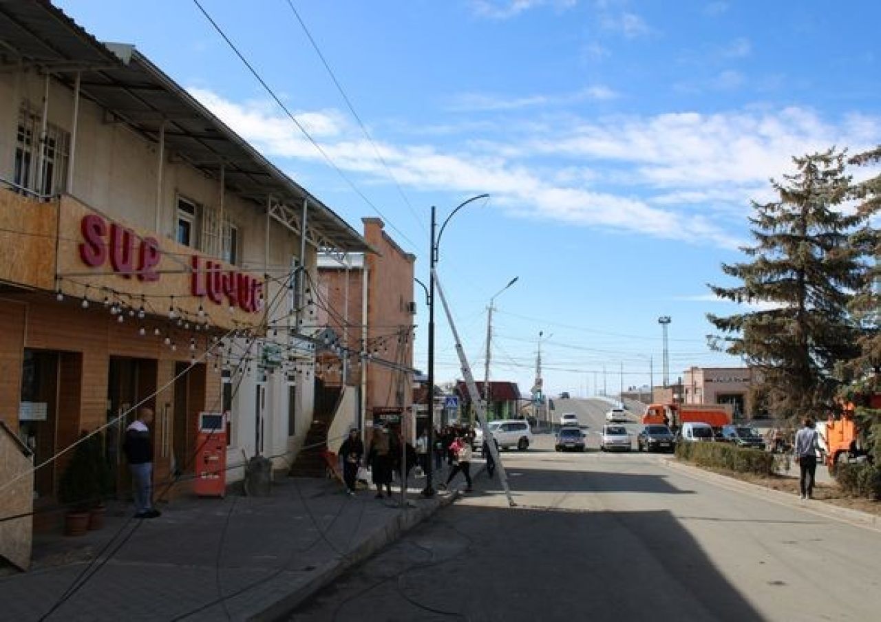 Արթիկում լուսավորության ցանց է անցկացվում