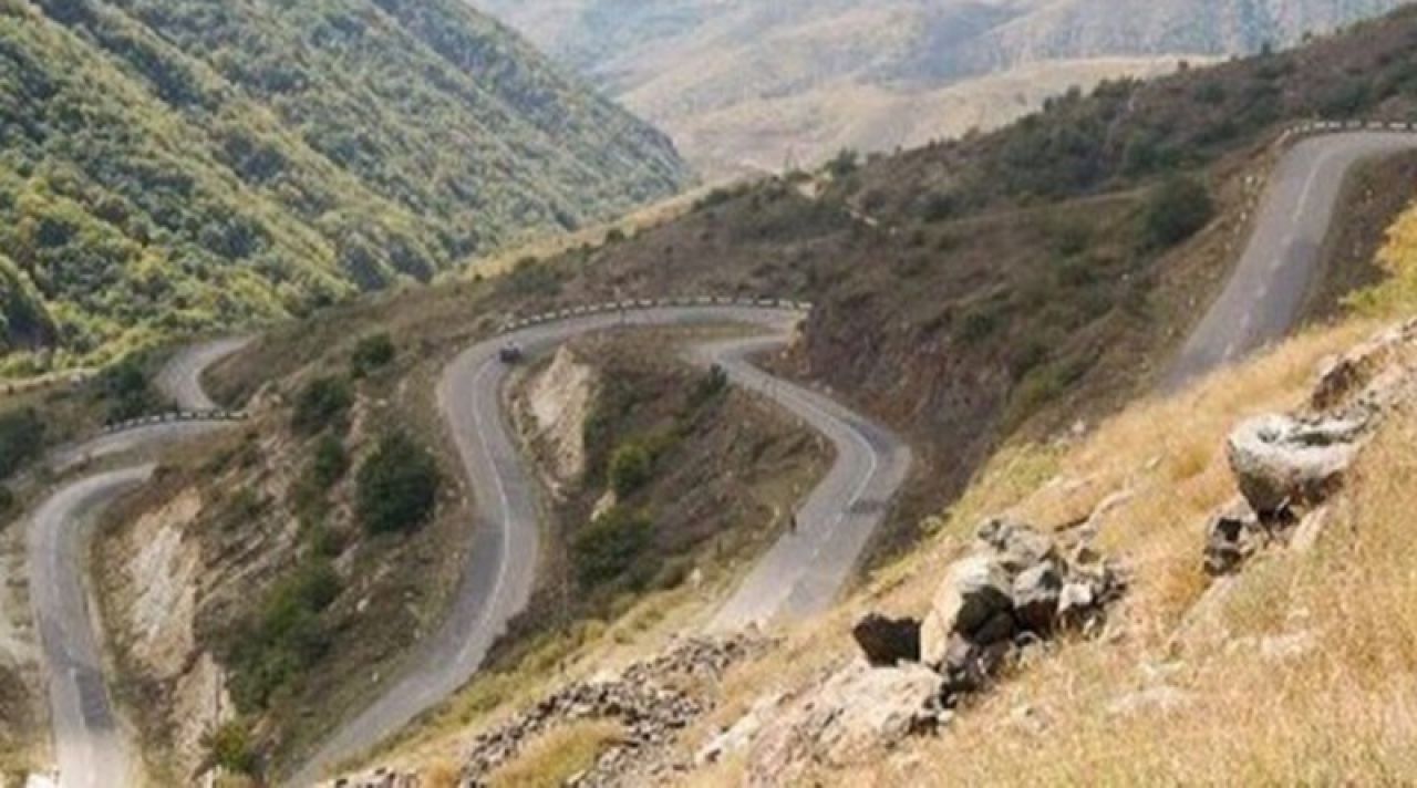 Ադրբեջանից Նախիջևան տրանսպորտային միջանցքը կարող է անցնել և՛ Հայաստանի, և՛ Իրանի տարածքներով. Թուրքիայի տրանսպորտի նախարար