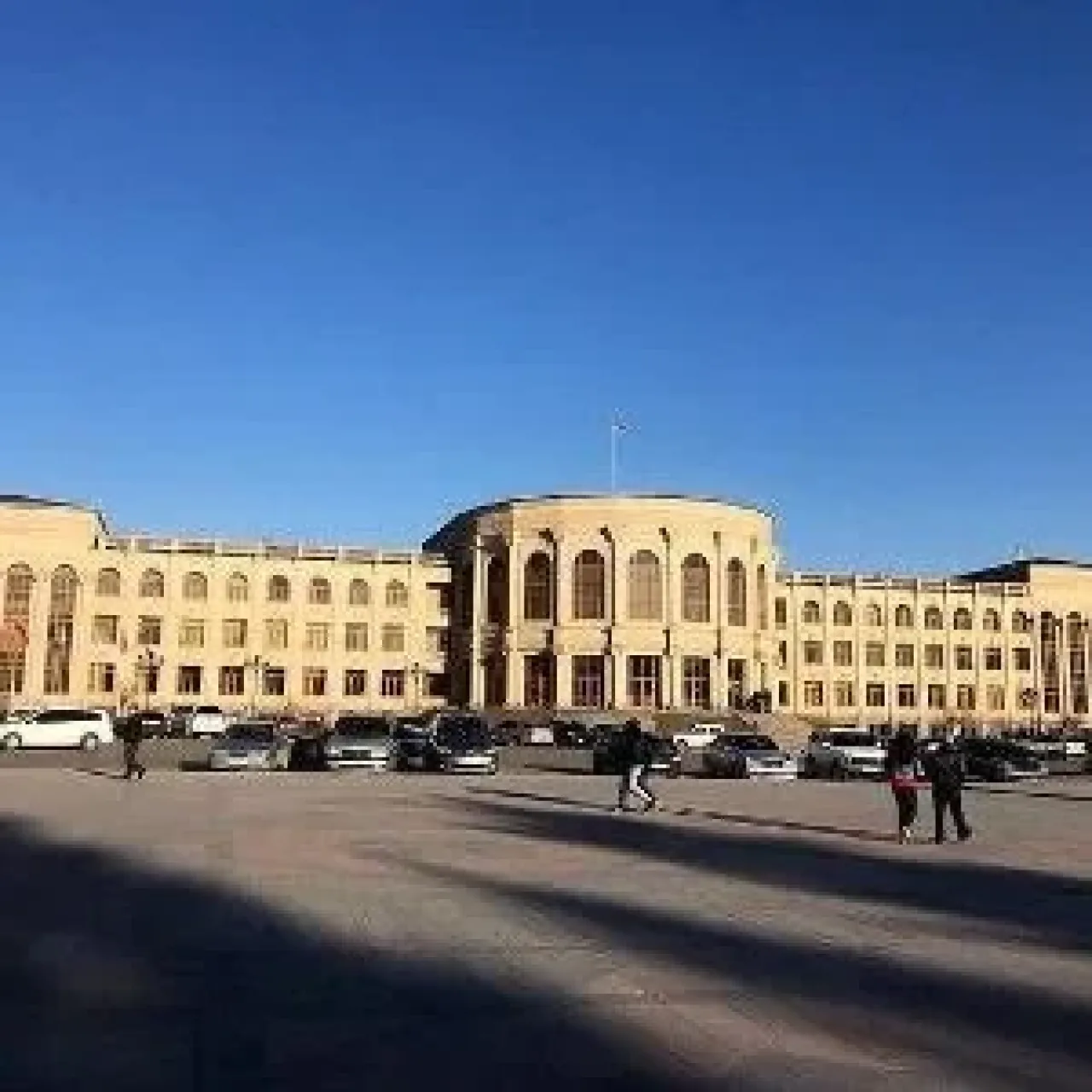 Գյումրիի նախկին քաղաքապետի որդու գործով ձերբակալվել են Գյումրիի ներկա և նախկին փոխքաղաքապետերը