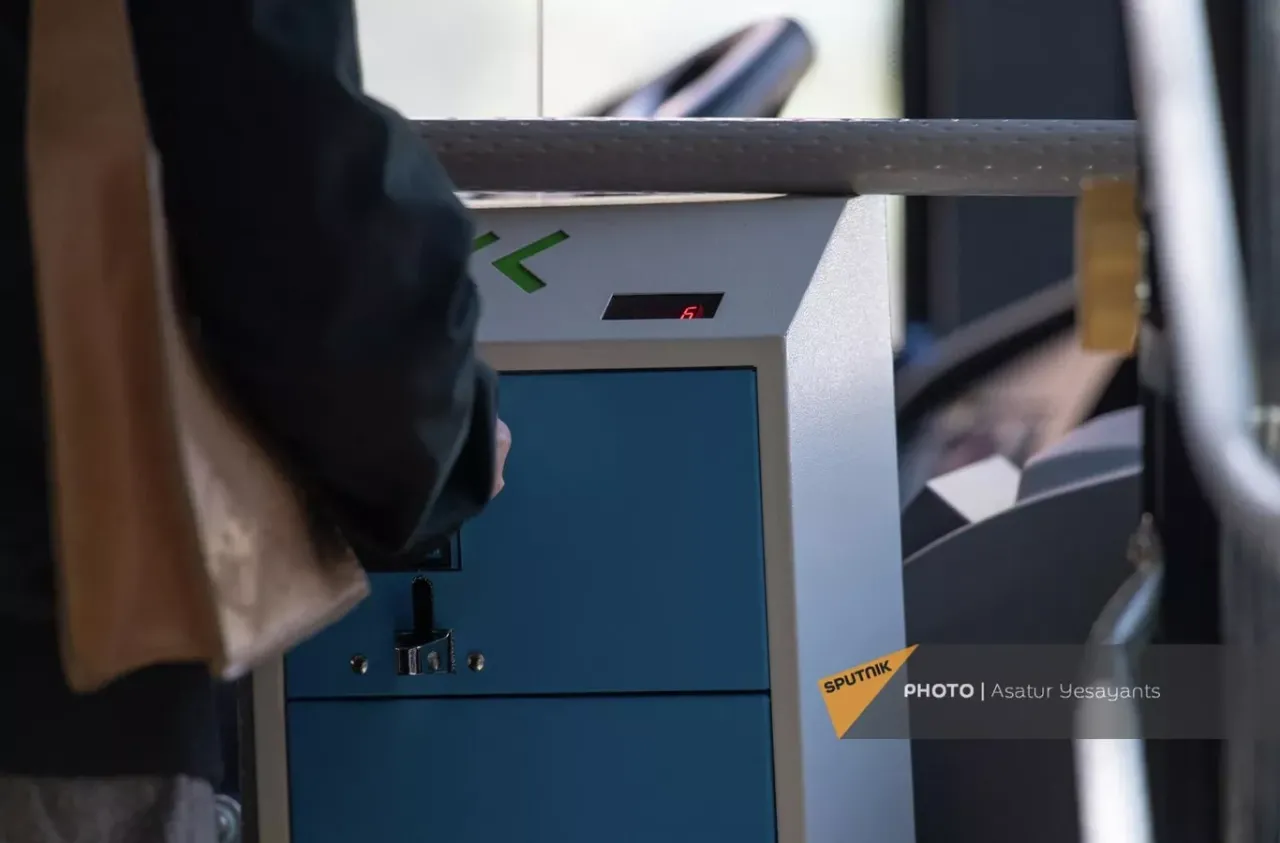100 դրամ կամ QR կոդով վճարում. Երևանում հասարակական տրանսպորտից օգտվելու նոր կարգավորումներ