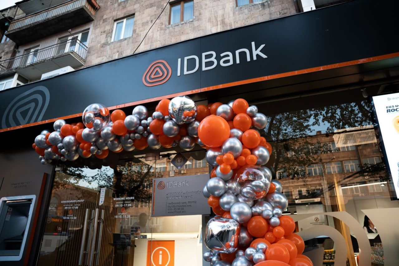 New and modern. Arabkir branch of IDBank reopened