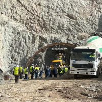 Հյուսիս-հարավի Քաջարան-Ագարակ հատվածում մեկնարկել են 360մ թունելի կառուցման և ճանապարհային ենթակառուցվածքների տարրերի բետոնացման աշխատանքները