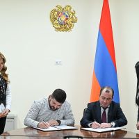 ՀՀ բարձր տեխնոլոգիական արդյունաբերության նախարարությունն ու «Լեվայ սեմիքոնդաքթորս ՓիԹիԻ»-ն համագործակցության հուշագիր են ստորագրելե