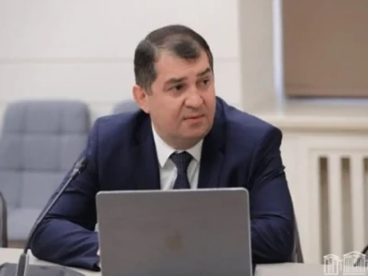 Պաշտոնանկությունները շարունակվում են. շրջակա միջավայրի փոխնախարարը եւս հեռացավ