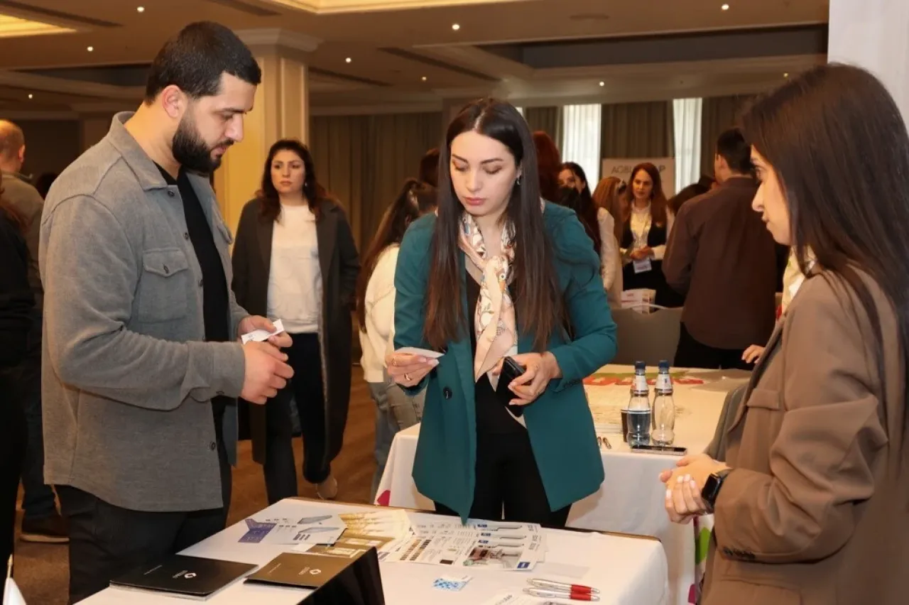 «Սովորի՛ր և վաստակի՛ր. Արցախ» ծրագրի շրջանակում աշխատանքի տոնավաճառ է կազմակերպվել