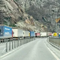 Լարսում հերթի մեջ գտնվող հայկական բեռնատարների թիվը կրկին աճել է