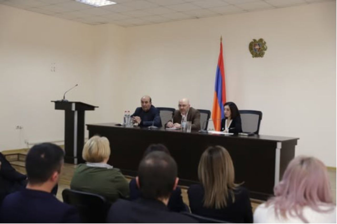 Դավիթ Առուշանյան. Մեր բոլորի աշխատանքի նպատակը բնակիչների դժգոհությունը վերացնելը պետք է լինի
