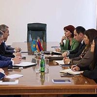 Խուդաթյանը ընդունել է Ղազախստանի դեսպանին
