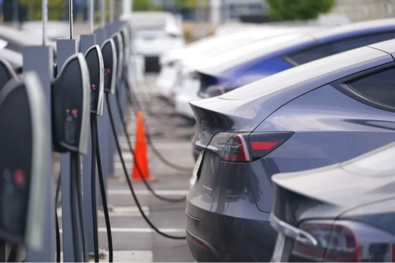 2024-ին Վրաստանում գրանցվել է 7777 էլեկտրական մեքենա, որից 144-ը վերաարտահանվել է Հայաստան