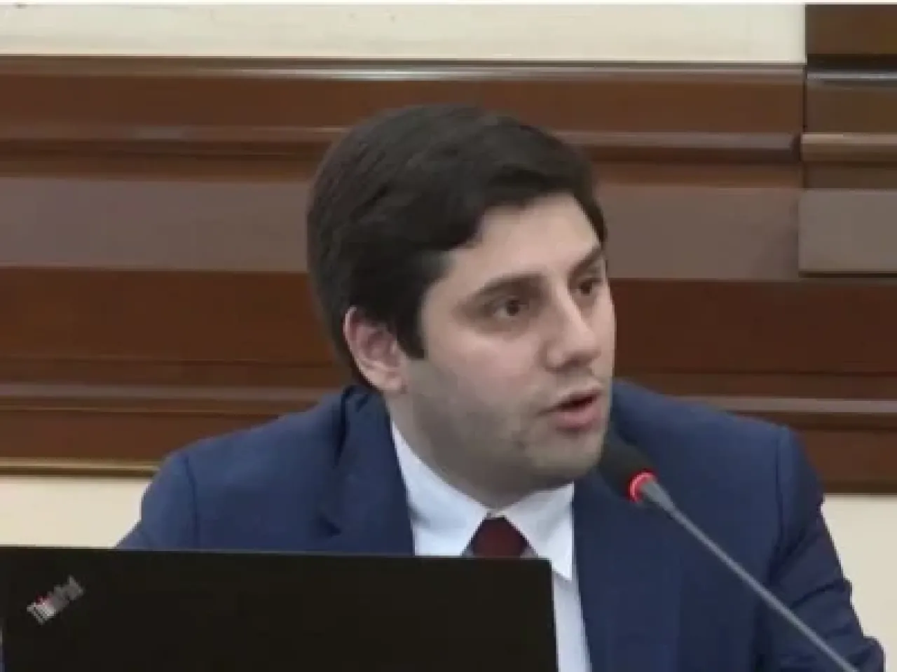 Տրանսպորտից օգտվելիս բանկային քարտից հավելյալ միջոցներ քաշելու դեպքերը կուսումնասիրվեն. Սուրեն Գրիգորյան