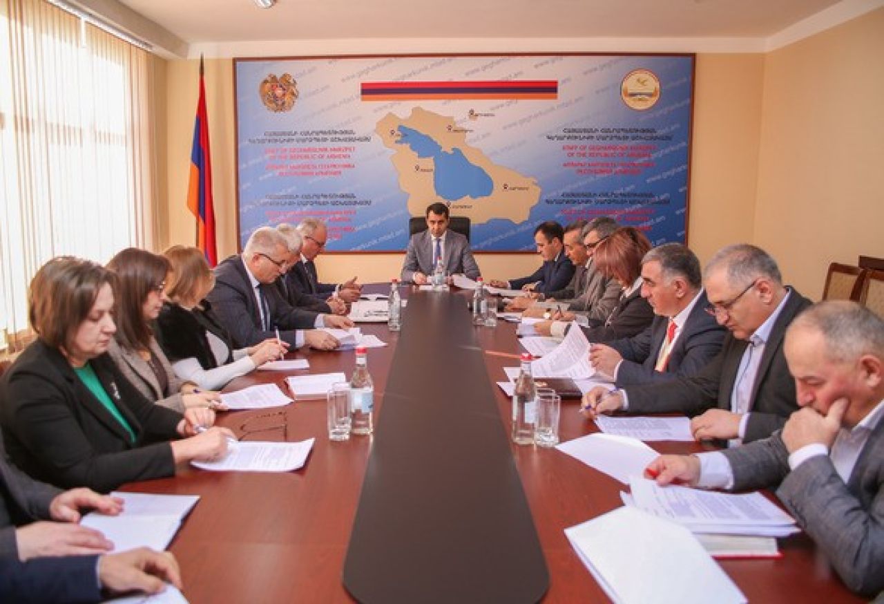 Գեղարքունիքի մարզպետ Կարեն Սարգսյանն անցկացրեց հերթական աշխատանքային խորհրդակցությունը