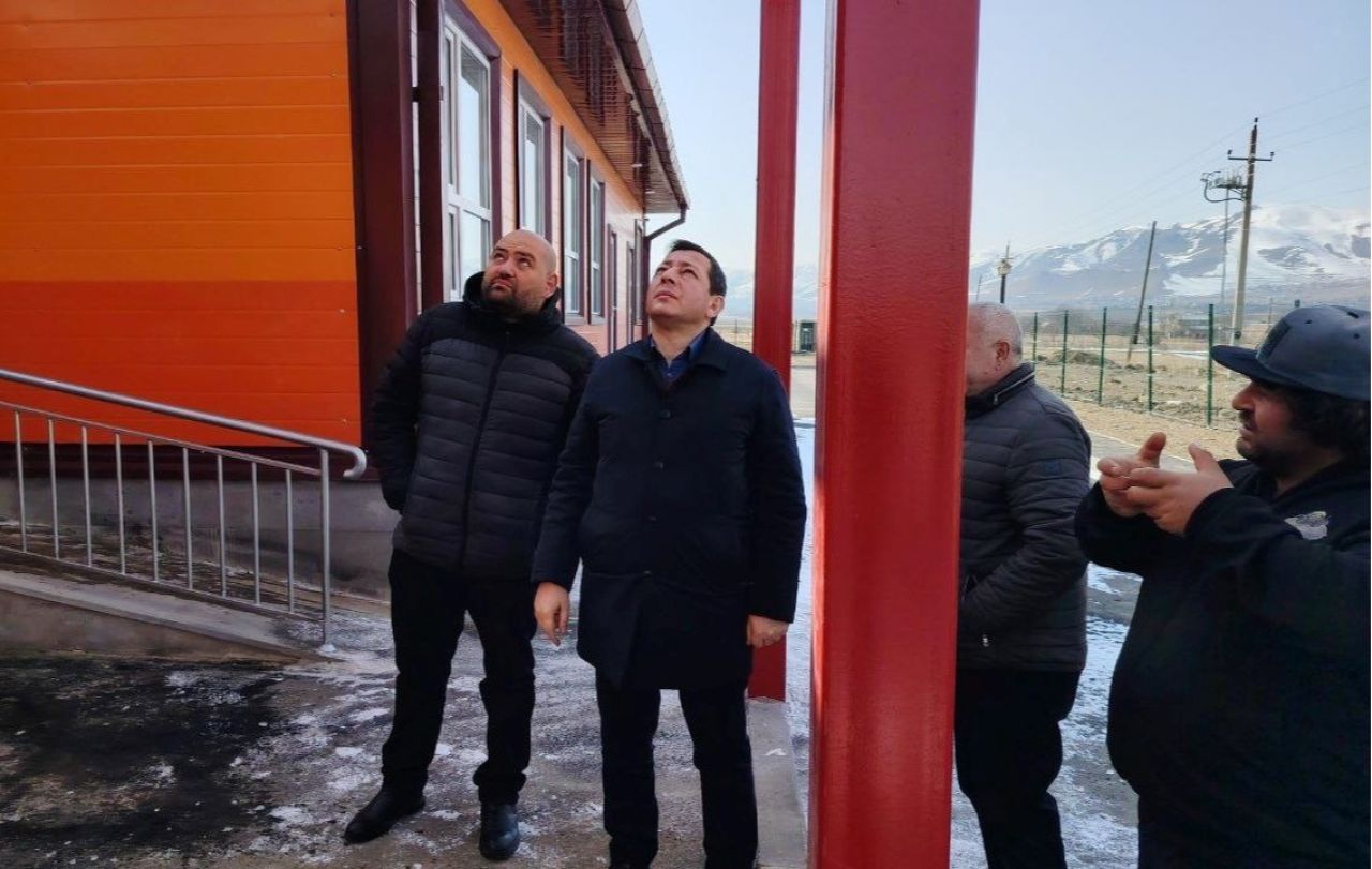 Քաղաքաշինության կոմիտեի նախագահ Եղիազար Վարդանյանը շրջայց է կատարել շինարարական մի քանի հրապարակներում