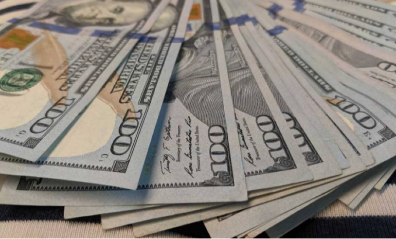 Օդային ճանապարհով փորձ է արվել ներմուծել առանց հայտարարագրման 15,000 դոլար