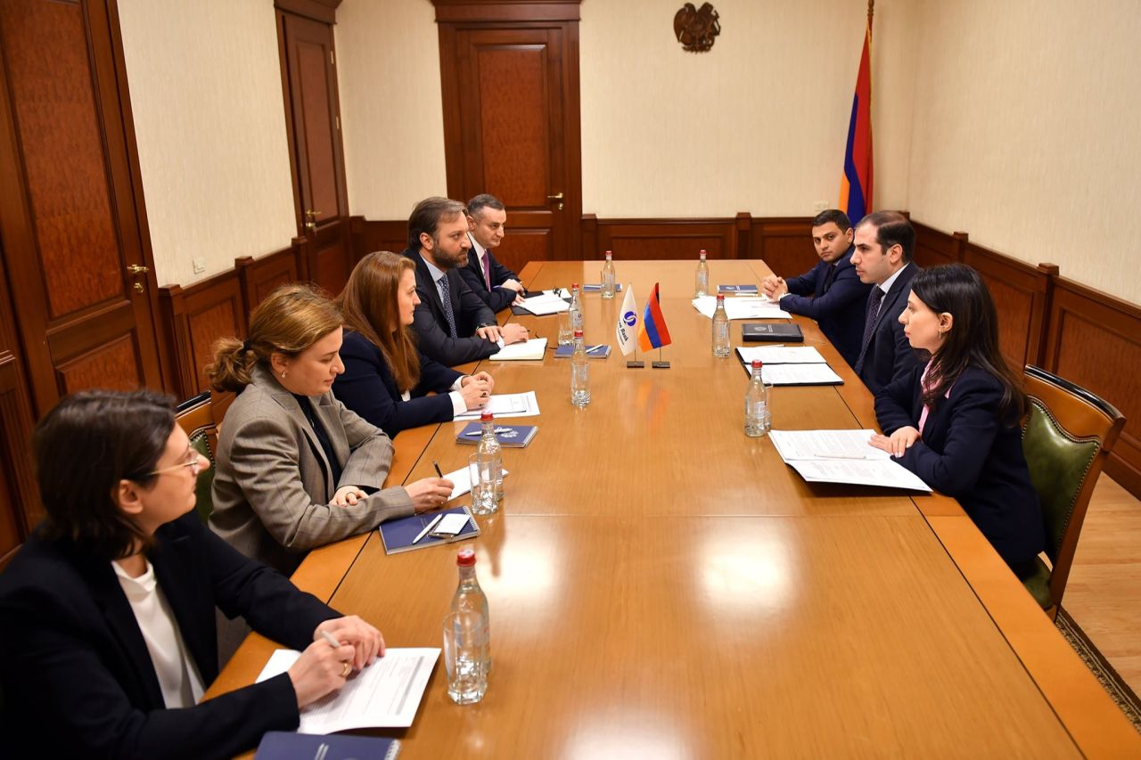 ՊԵԿ նախագահ Էդուարդ Հակոբյանը հյուրընկալել է ՎԶԵԲ-ի տարածաշրջանային եւ ազգային համակարգման թիմերի ներկայացուցիչներին